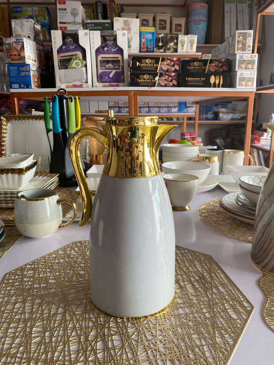 VACUUM FLASK