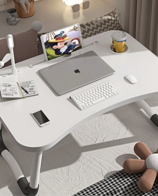 Foldable bed table