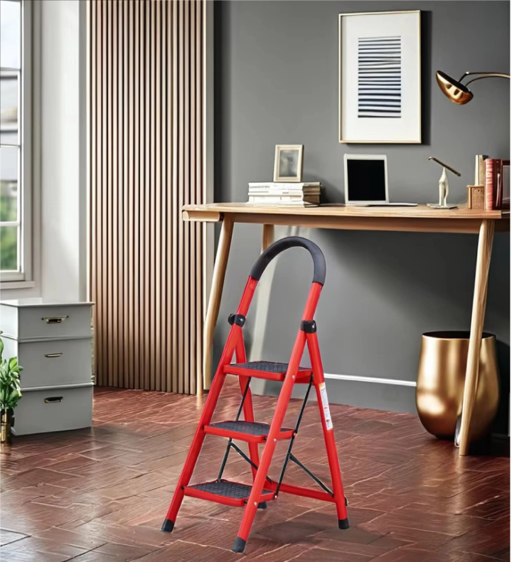 3 steps ladder