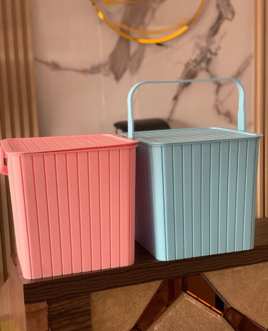 Multifunctional storage bucket with Lid
