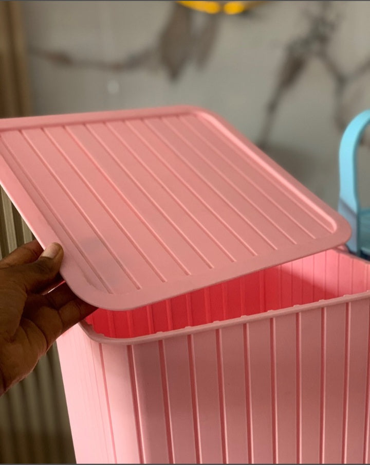 Multifunctional storage bucket with Lid