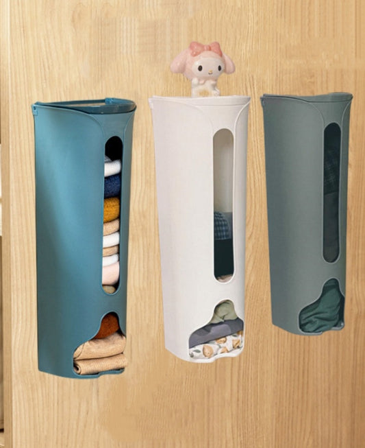 Multifunctional nylon and socks holder